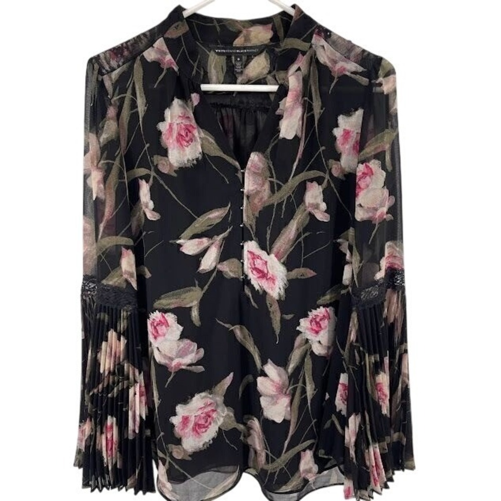 White‎ House Black Market Black Sheer Lace Floral Blouse Bell Sleeve Size 8 - Picture 2 of 8